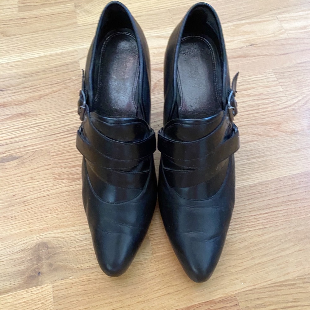 Simply Vera Vera Wang Black Leather Strap Booties - Picture 3 of 5